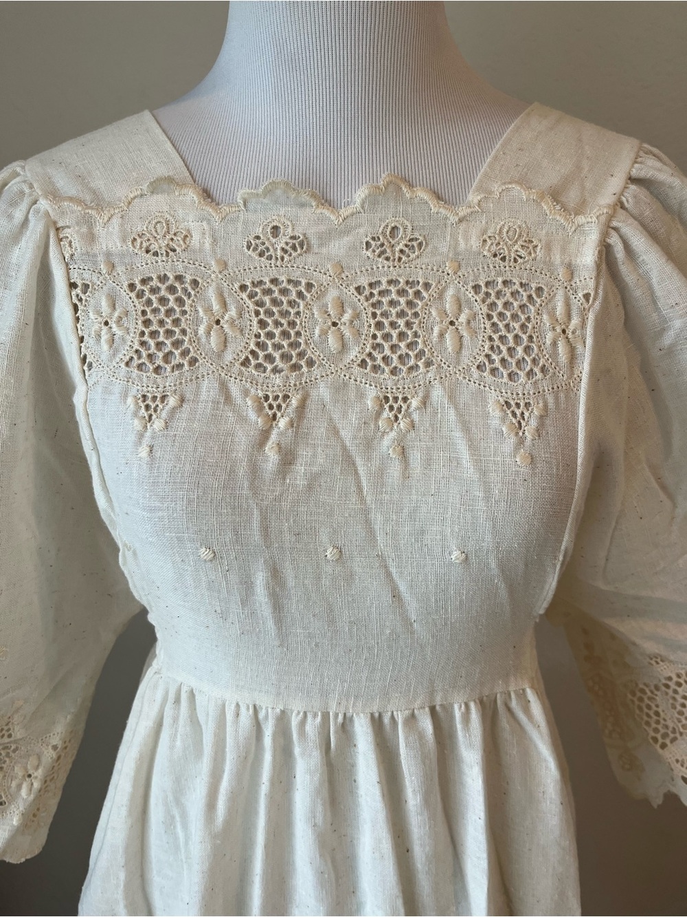 Vintage 70s Kaftan Dress Eyelet Cotton Blend Size L Gauzy Goddess Prairie USA - Picture 2 of 10